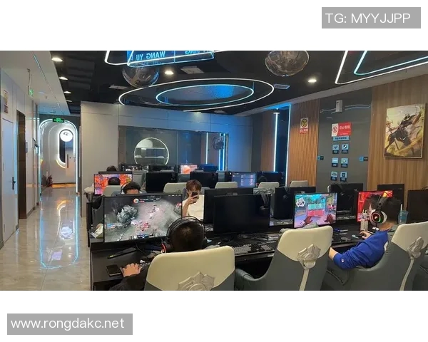 电子竞技比赛场 图片-电竞梦想，呈现在比赛的盛大场景之中—探寻电子竞技比赛场的深度图景-电子竞技比赛场 图片